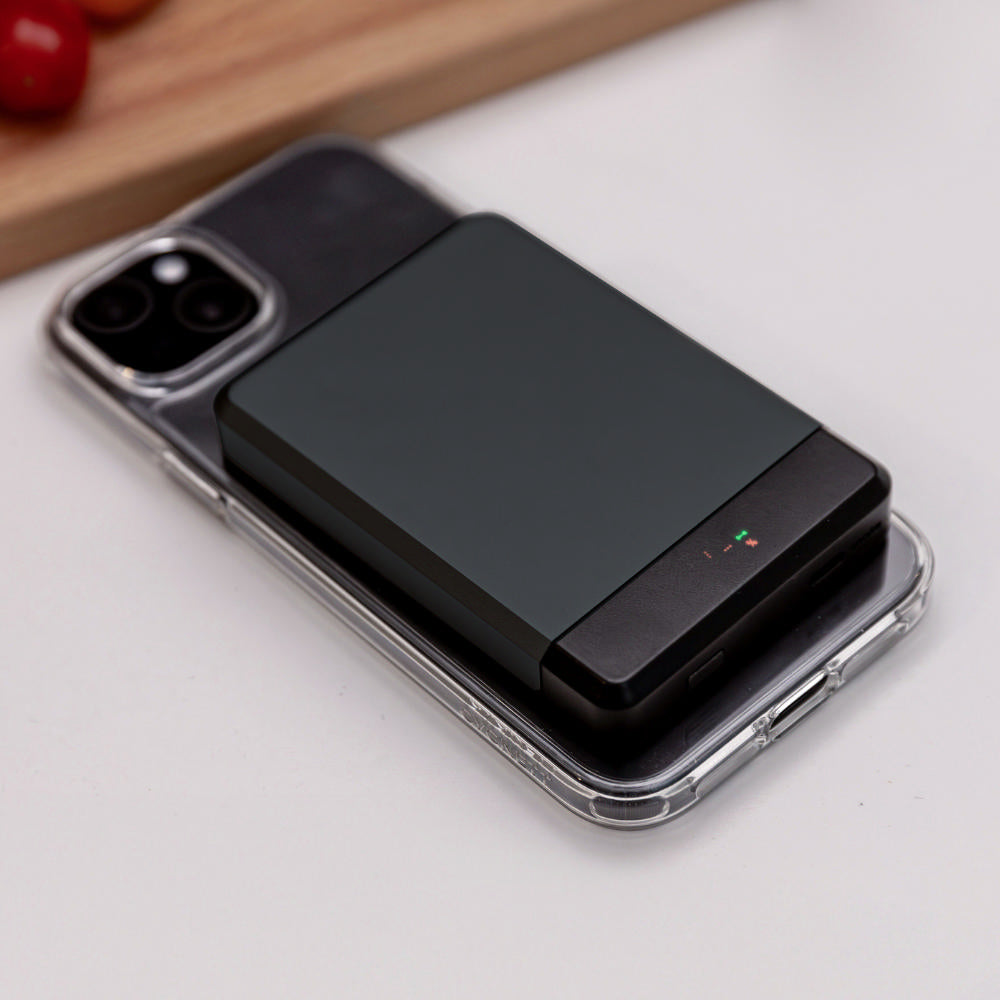Cygnett Magslim 10000mAh Magnetic Wireless Power Bank - Black