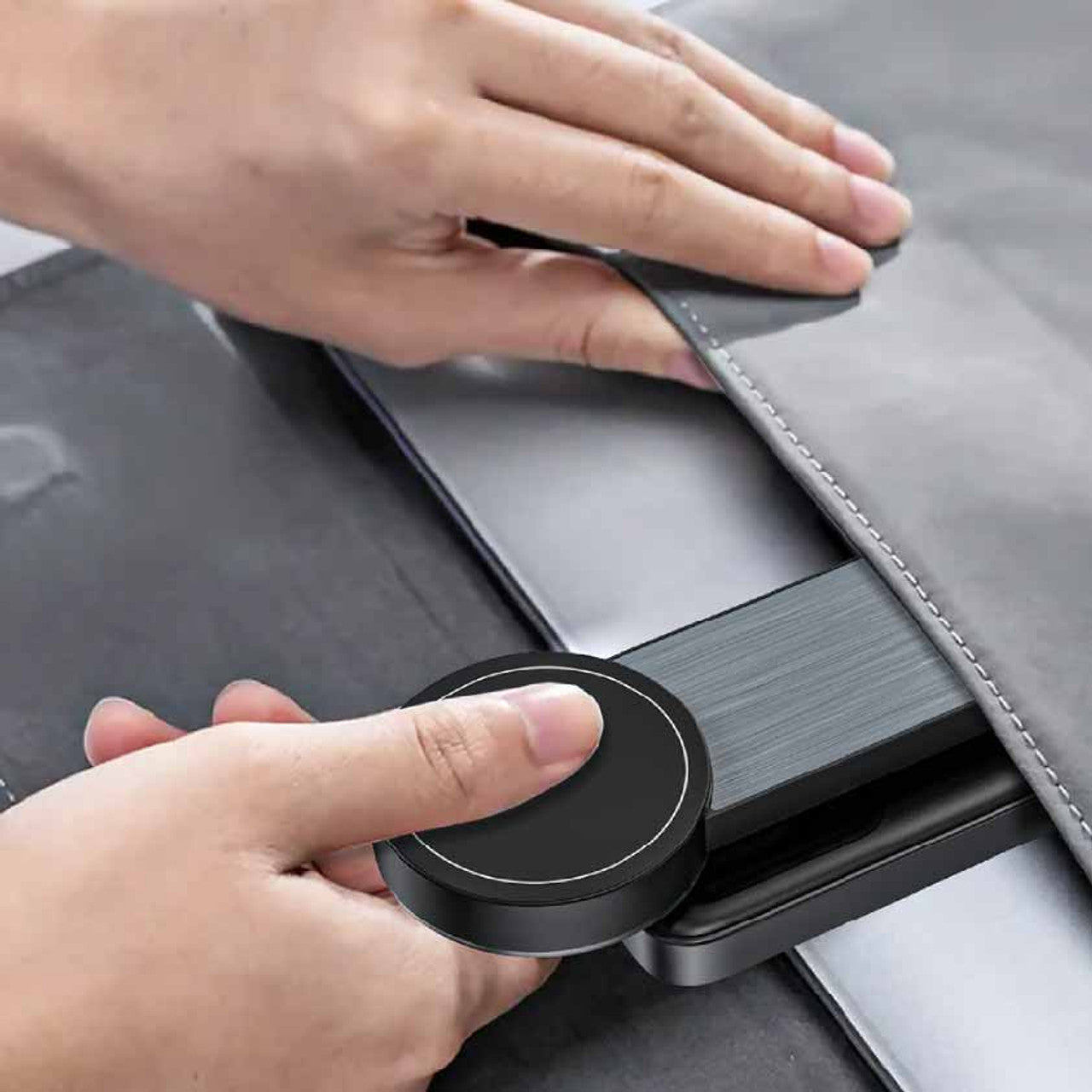 Laser ChargeCore Foldable 3-in-1 MagSafe Charger