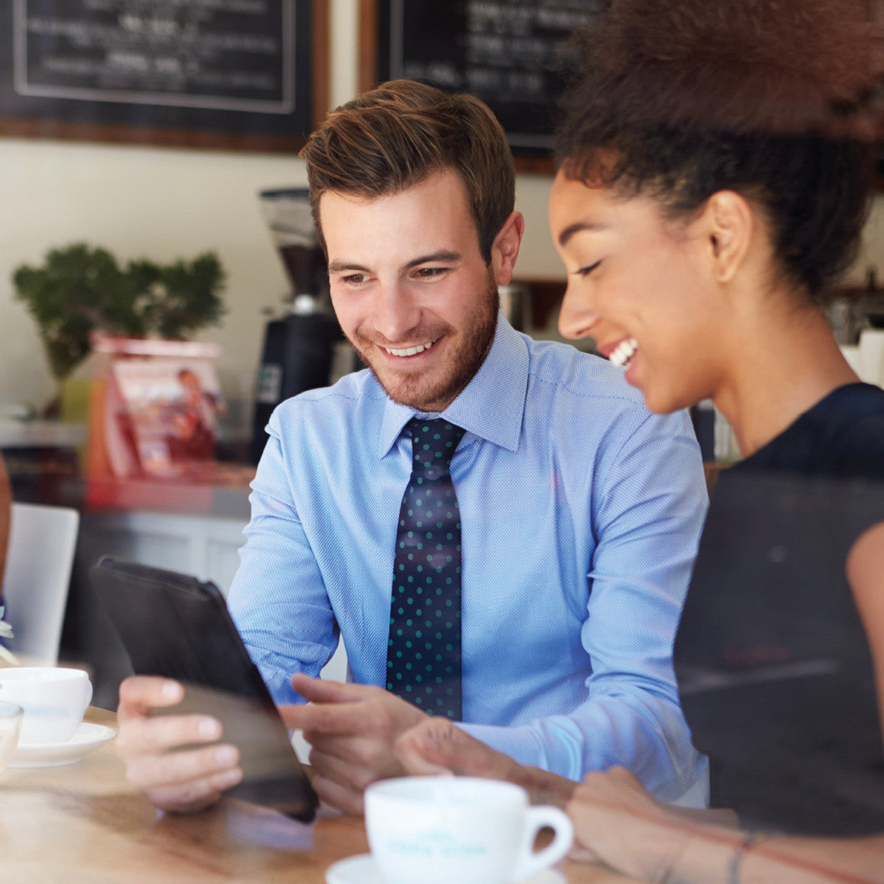 Laser 10 inch 4G Tablet + Earbuds  and Case, Android 13, HD IPS