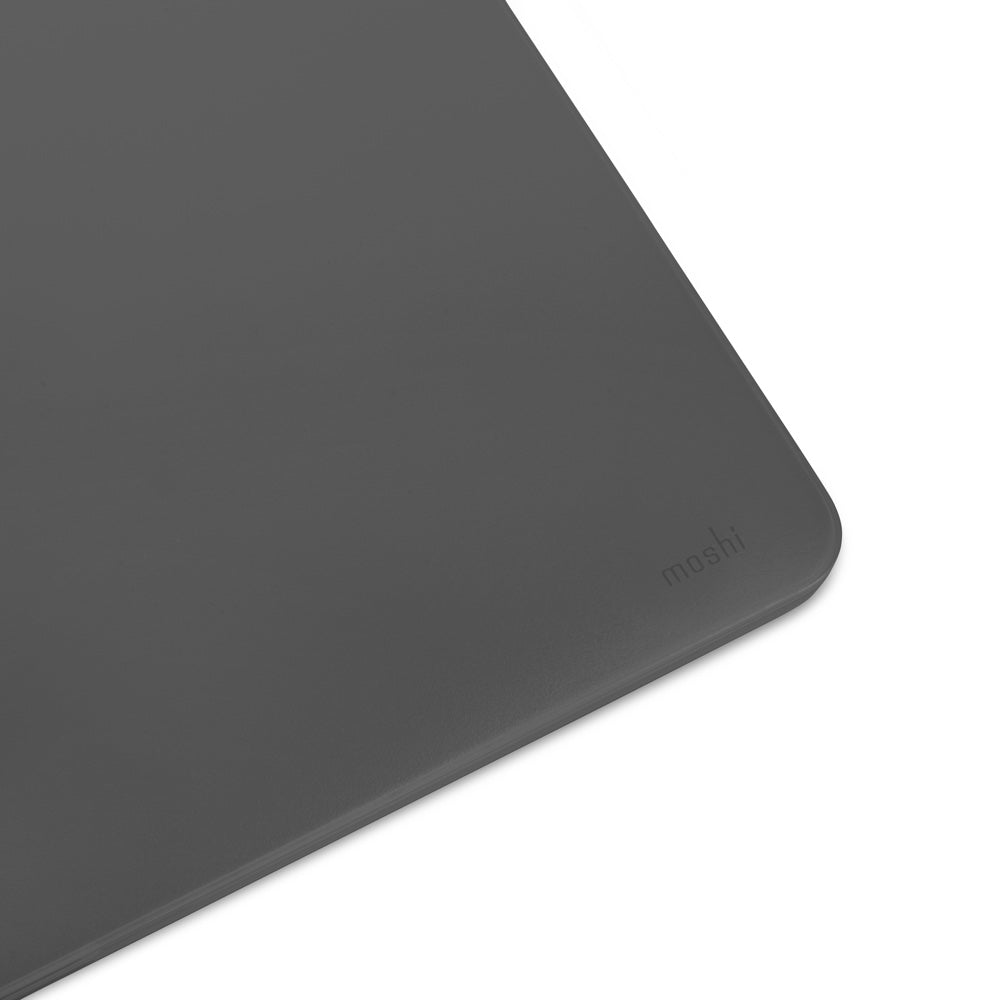 Moshi iGlaze Case for MacBook Pro 13" (2020) - Black/Black