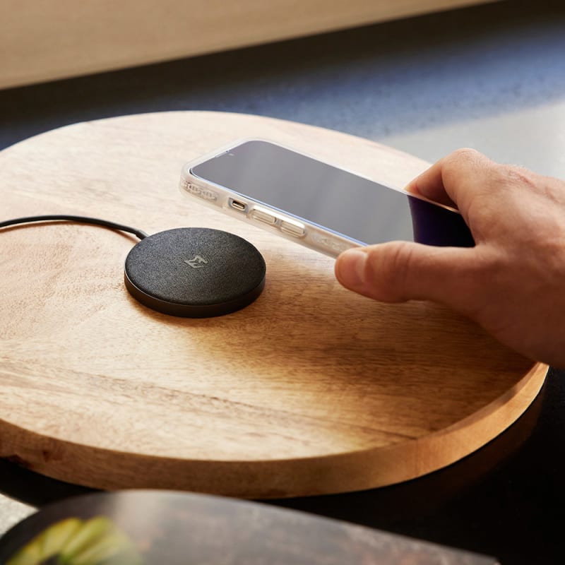 EFM FLUX 15W Wireless Charging Pad with 20W Wall Charger - Charcoal