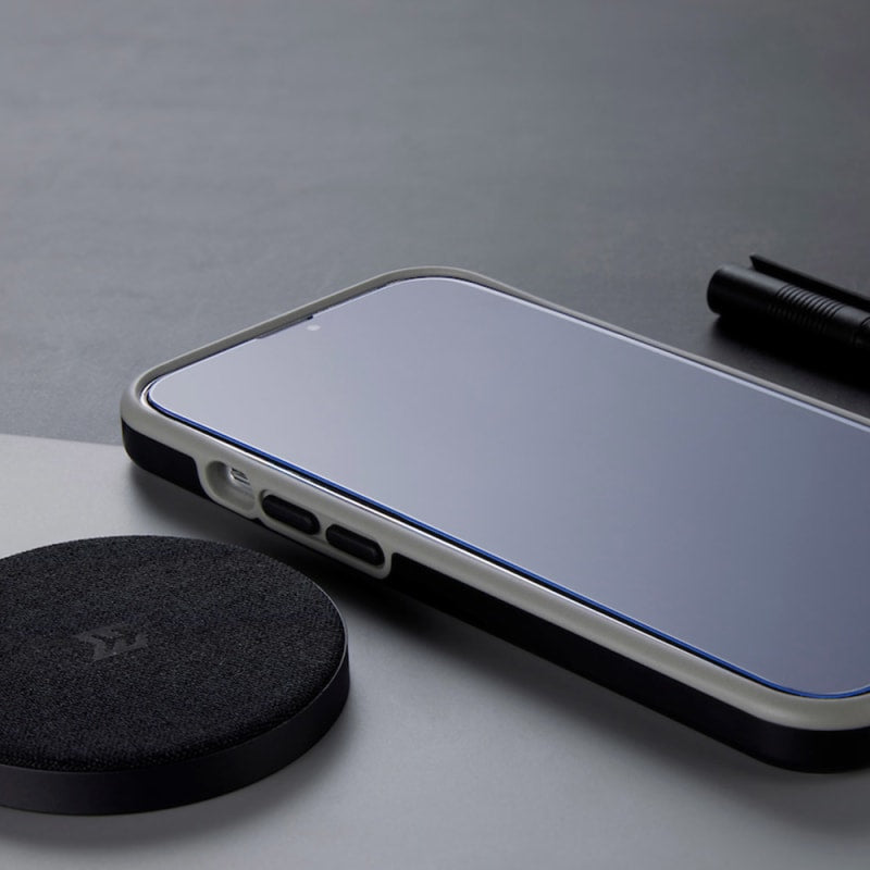 EFM FLUX 15W Wireless Charging Pad with 20W Wall Charger - Charcoal