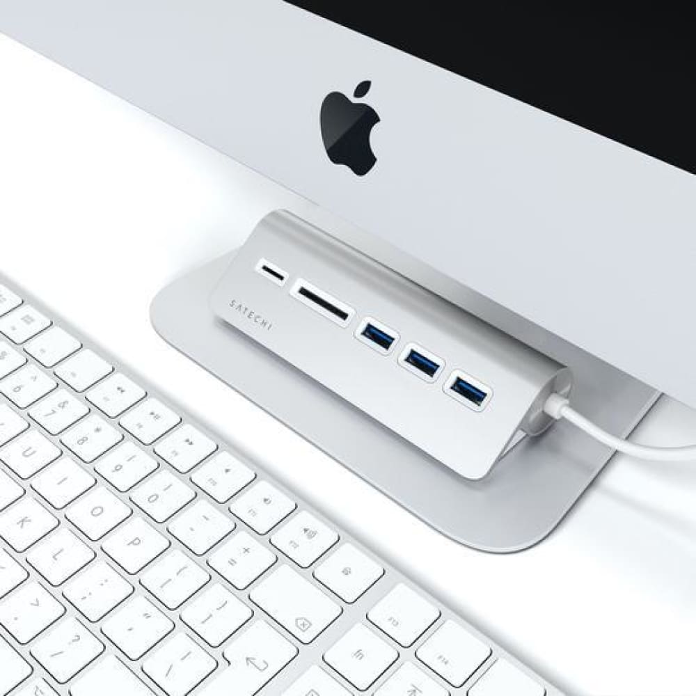 Satechi USB-C Aluminium USB 3.0 Hub & Card Reader - Silver - Accessories